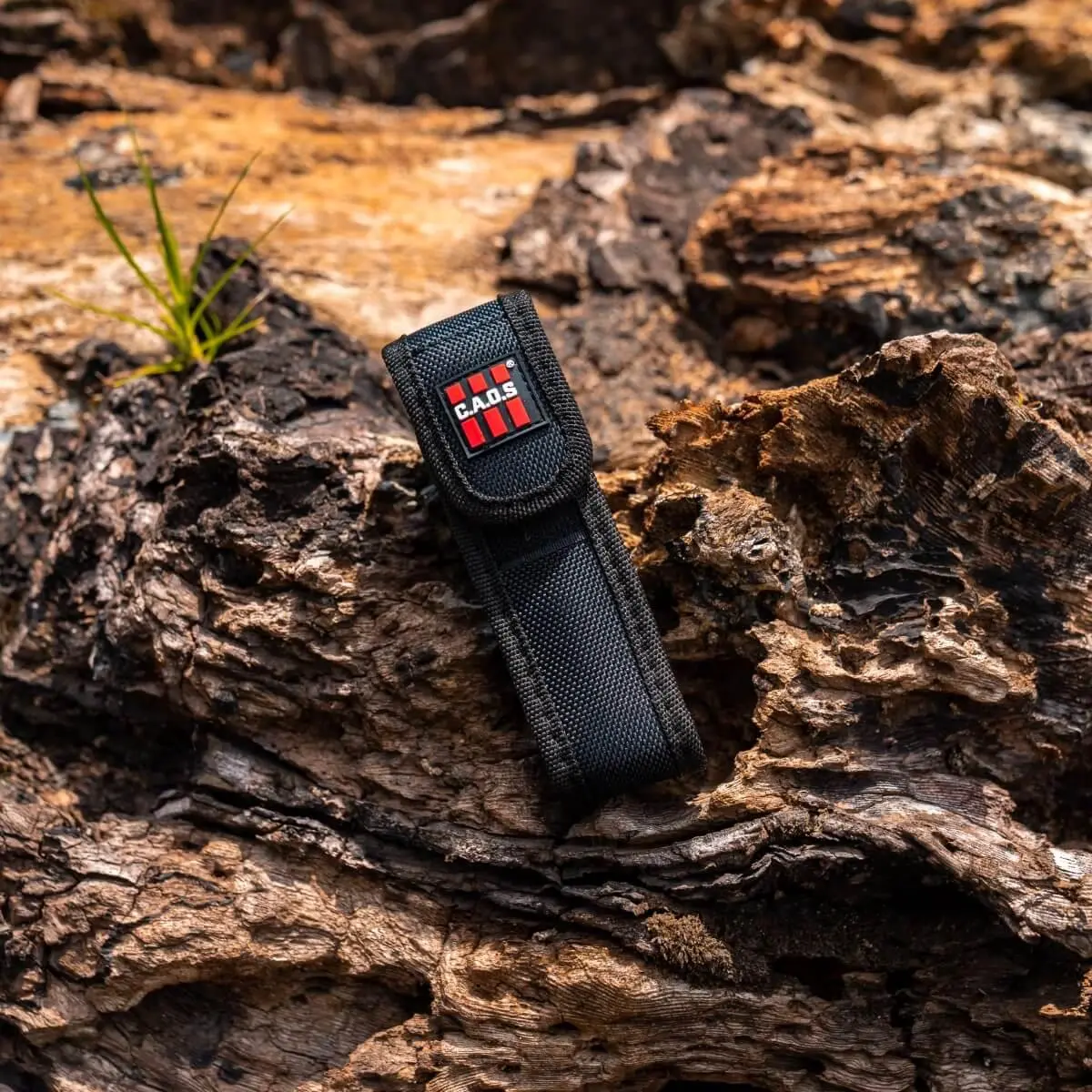 CAOS TACTICAL LED Torch with Nylon Belt Pouch (Black) - Image 2