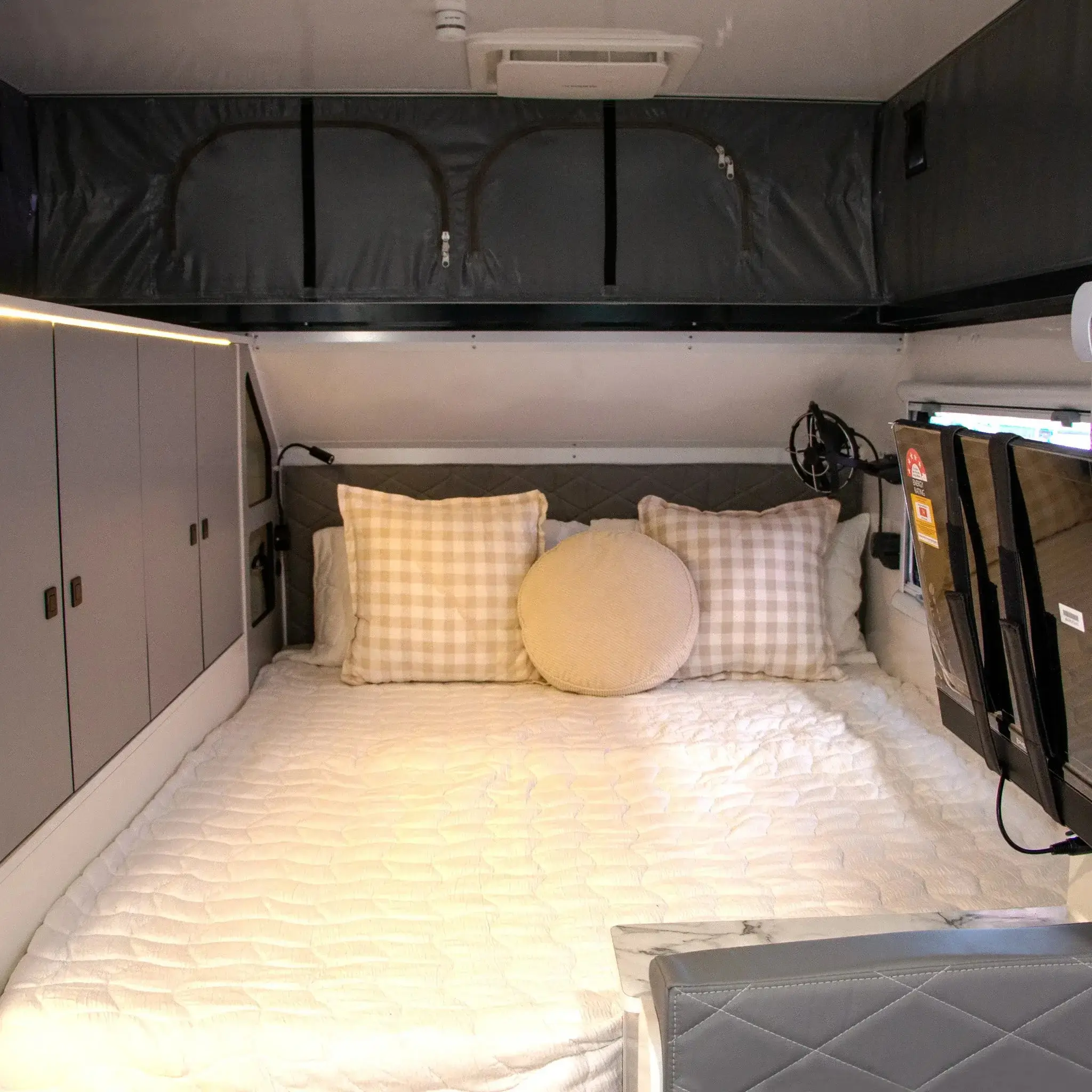 DROVER 15 - 15ft Camper - Image 11