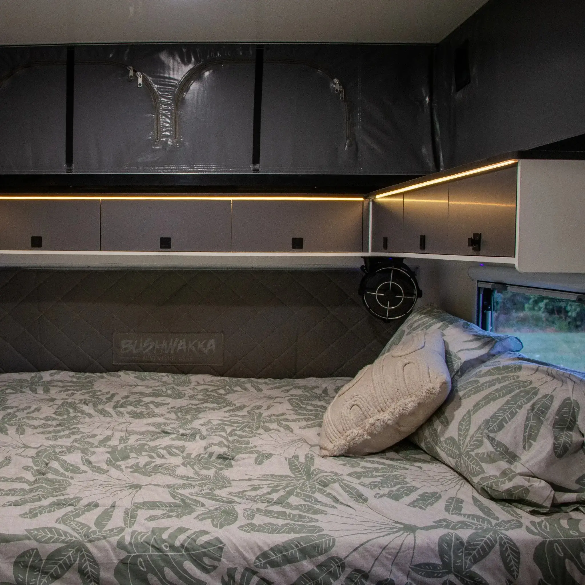 DROVER FAMILY - 16ft Camper - Image 38