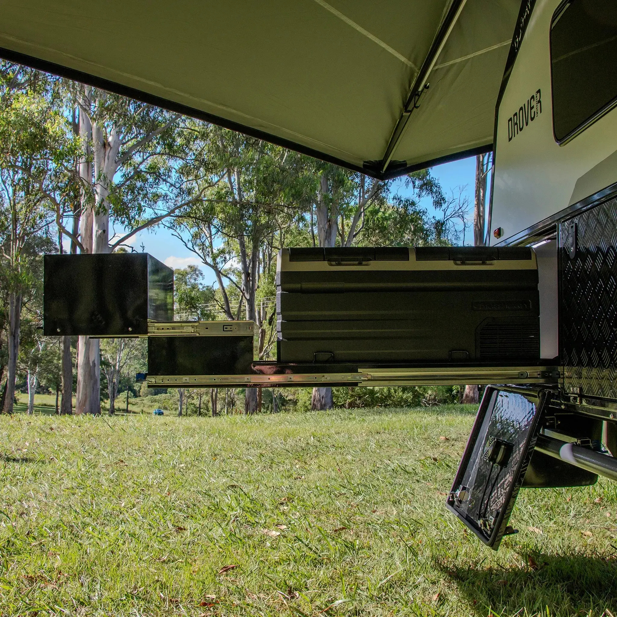 DROVER FAMILY - 16ft Camper - Image 42