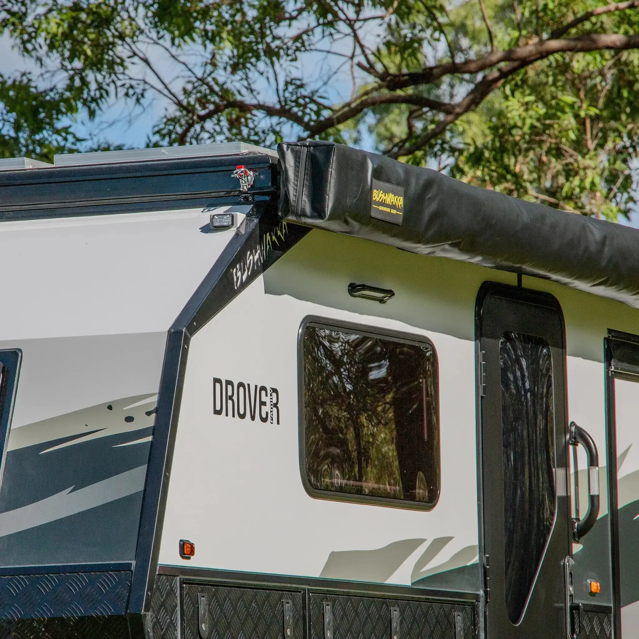 DROVER FAMILY - 16ft Camper - Image 5