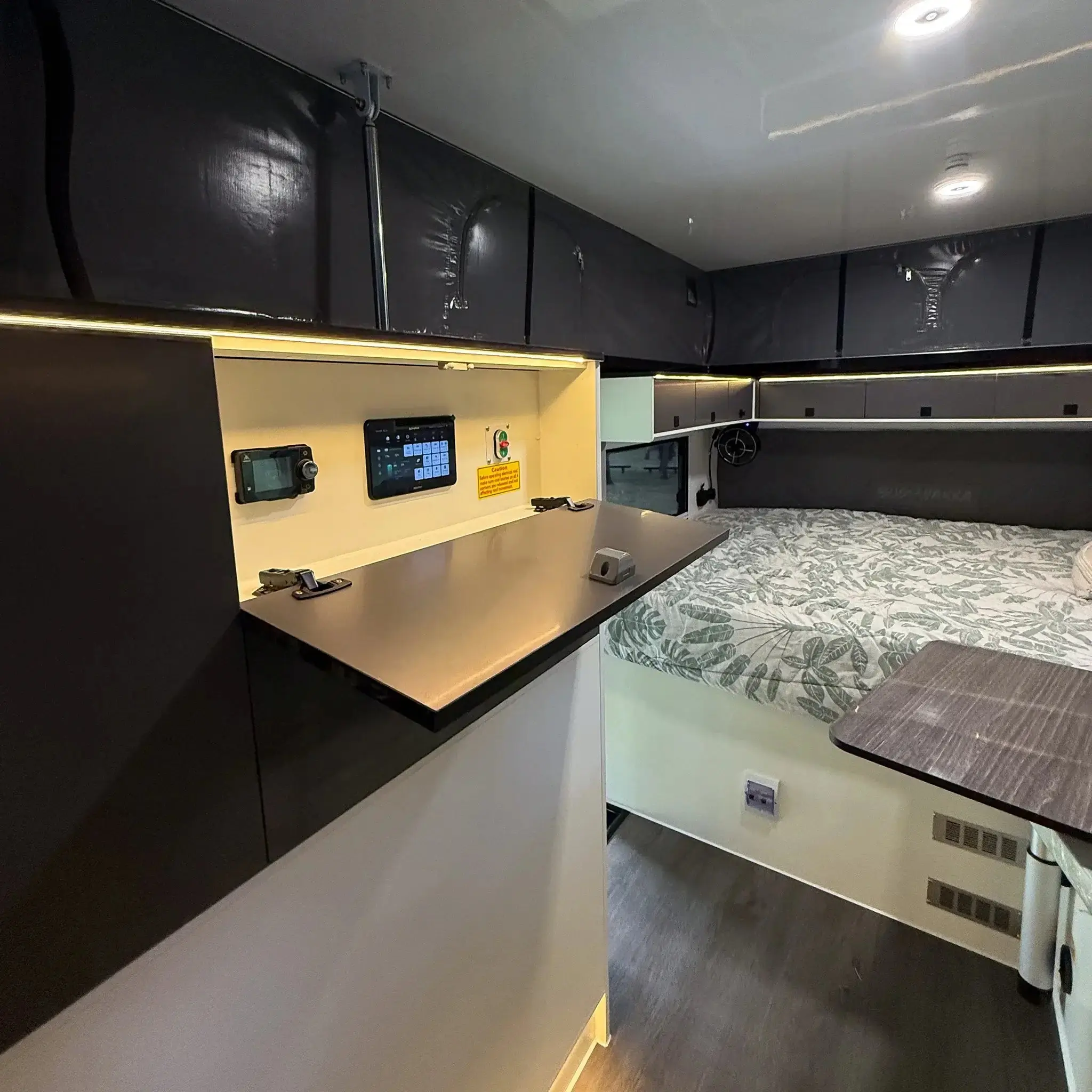 DROVER FAMILY - 16ft Camper - Image 6