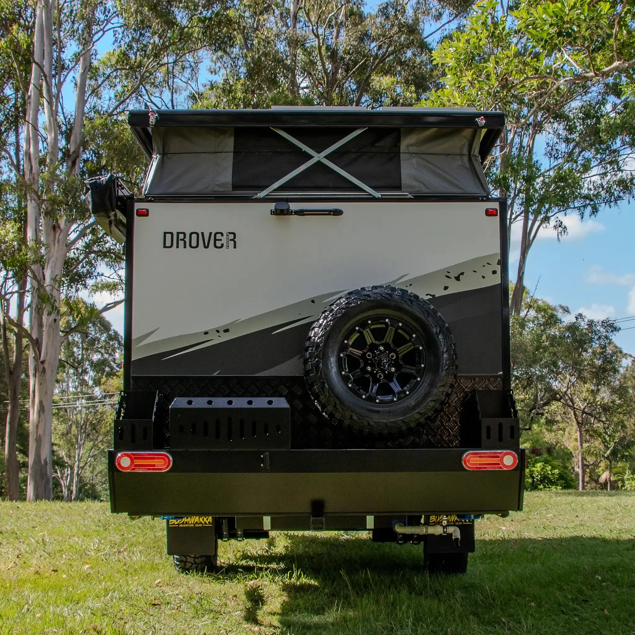 DROVER FAMILY - 16ft Camper - Image 9