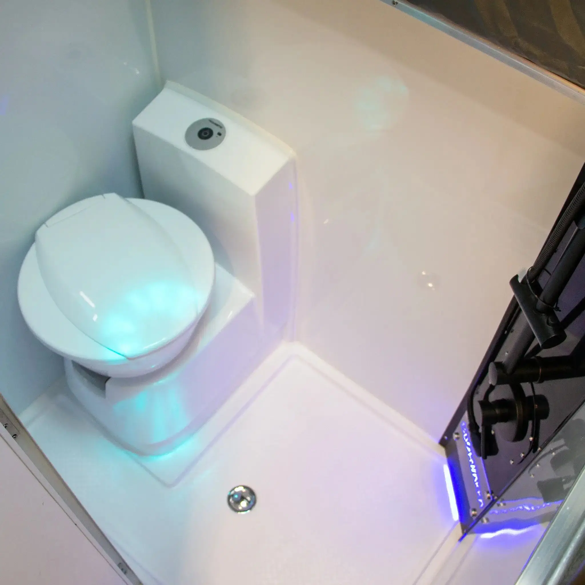 WEGO ES 12.6ft Camper - Image 7