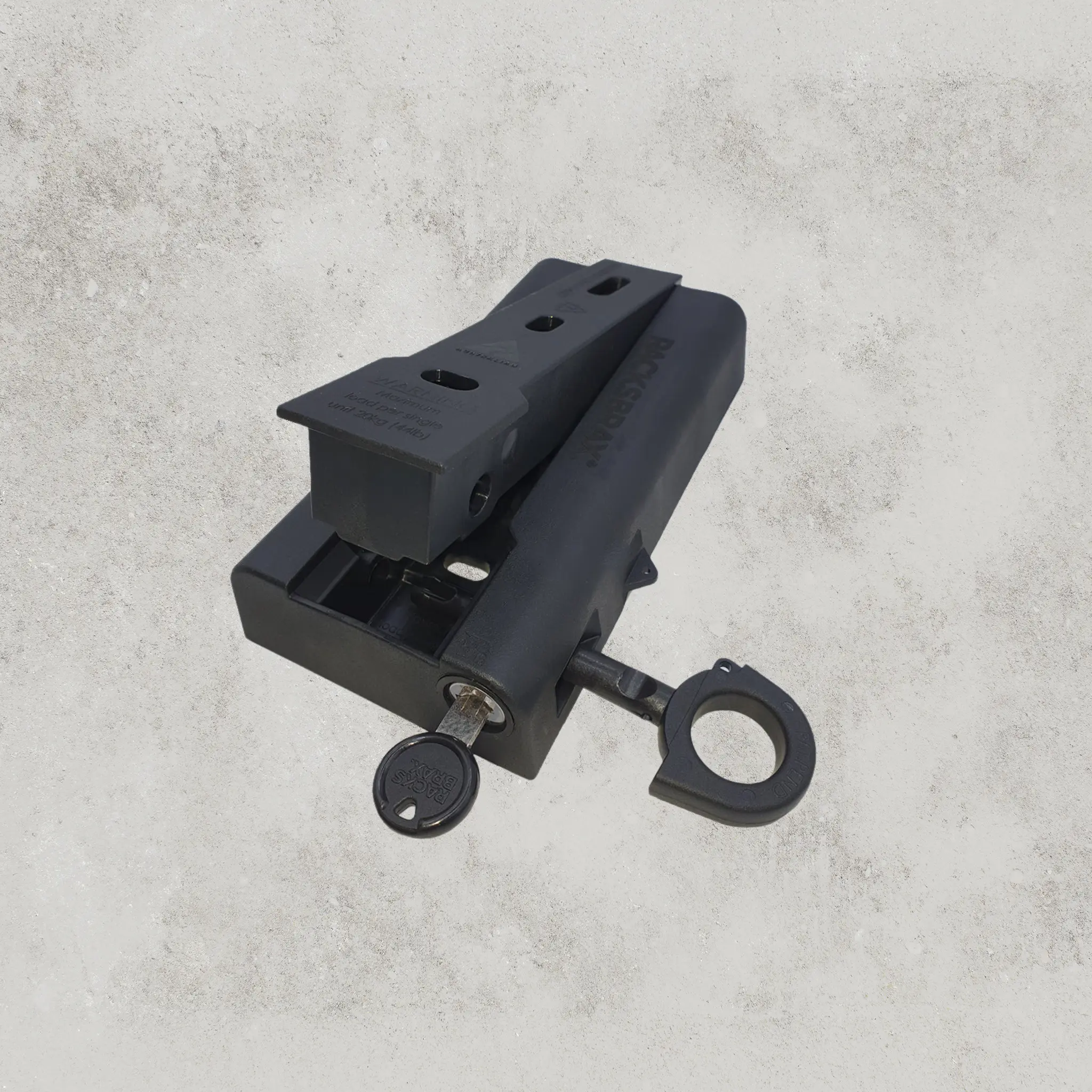 RACKSBRAX XD HITCH includes XD MULTI-AWN ADAPTOR